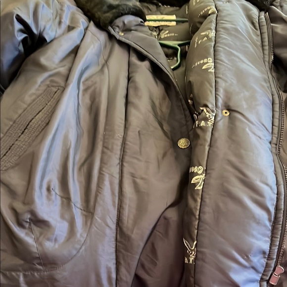 Women’s Navy Blue Winter Coat with Black Fur Collar Coat - Picture 4 of 6